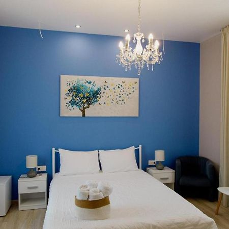 Rooms In Yard Corinth 외부 사진