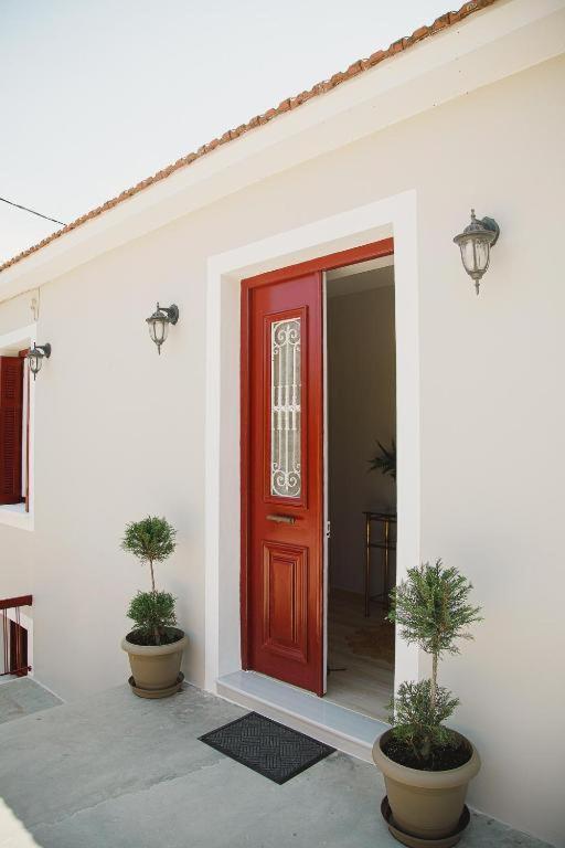 Rooms In Yard Corinth 외부 사진