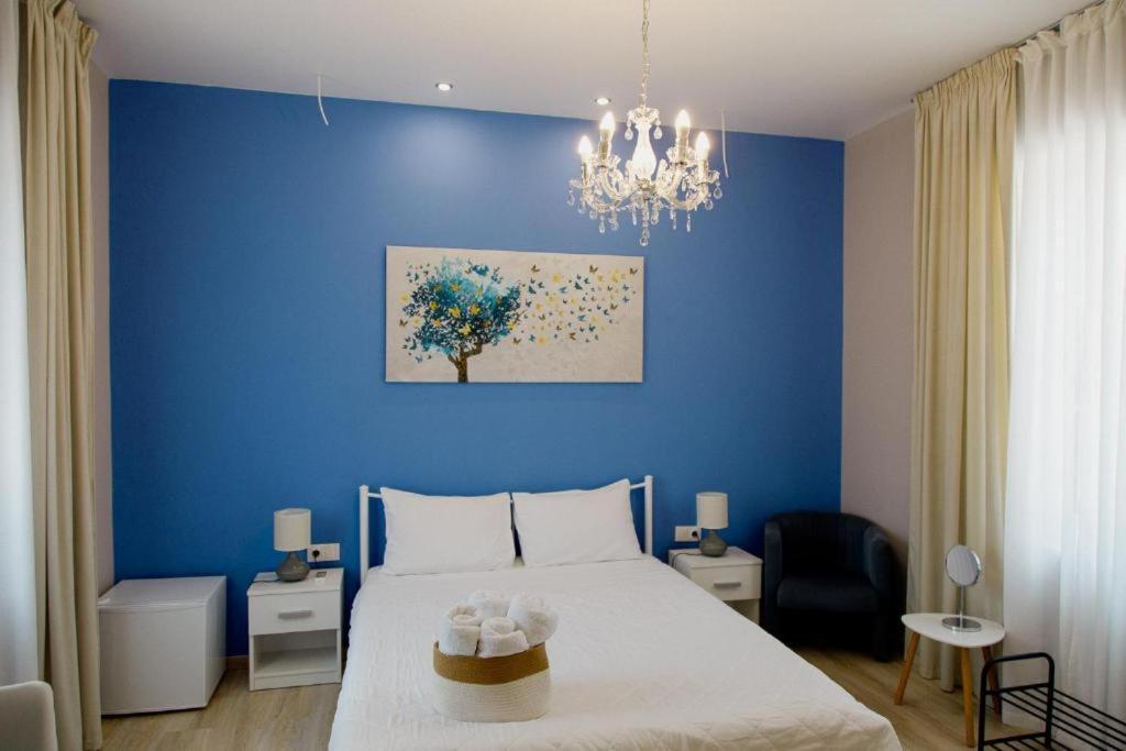Rooms In Yard Corinth 외부 사진